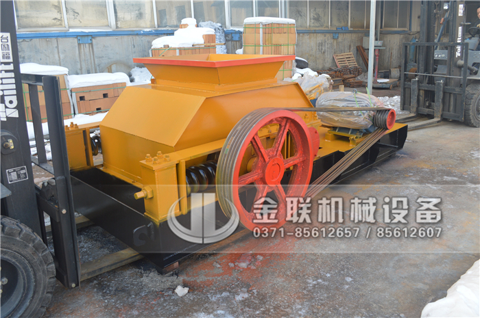 破碎陶瓷用狼牙破碎機怎么樣，購買一臺需要多少錢？